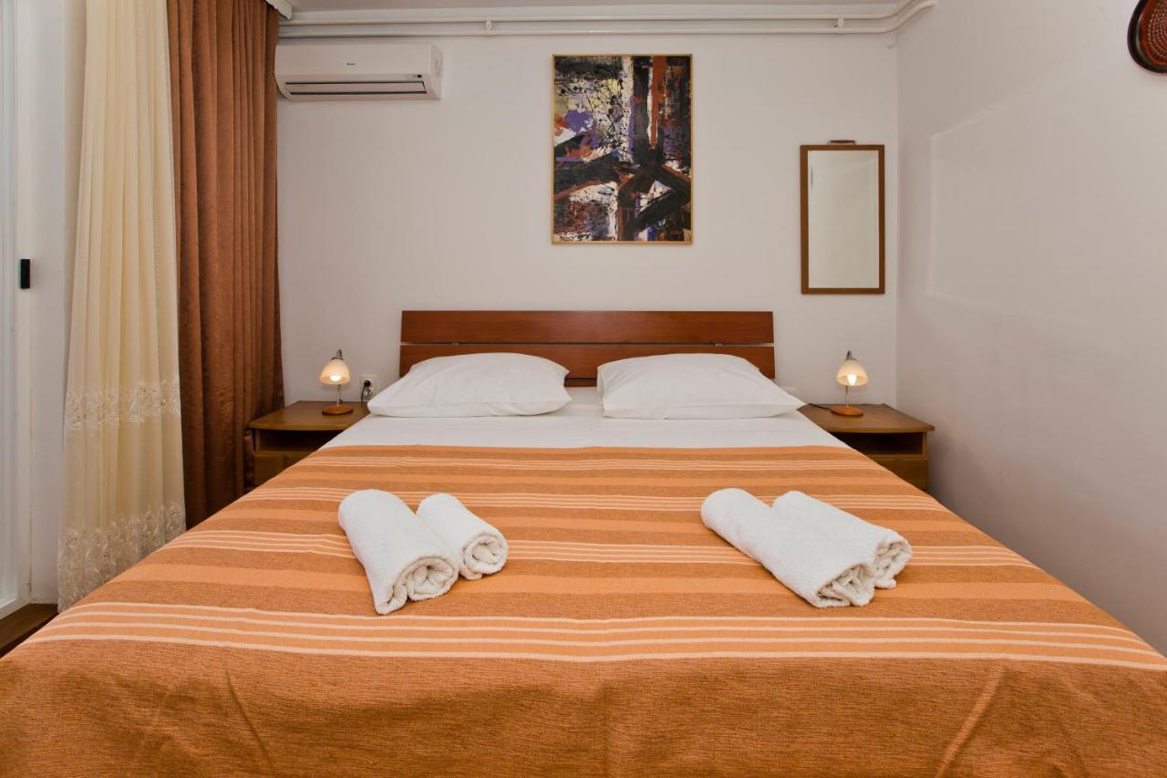 Guesthouse Aurora フヴァル エクステリア 写真